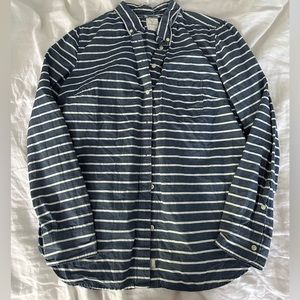 GAP women’s flannel/ shirt